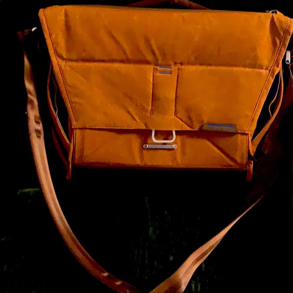 Peak Design - Everyday messenger - Picture 1 of 3